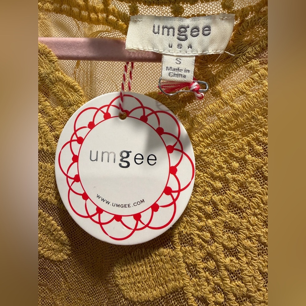 Umgee Mustard Yellow Lace Boho Blouse | NWT | Size Small | Crochet Floral Top - Picture 9 of 10